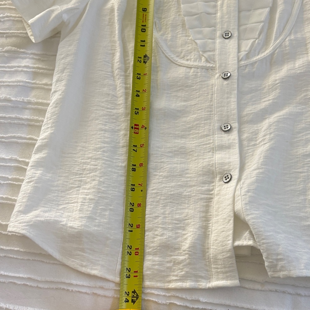 CAbi Tuxedo Button Front Shirt NWOT - Picture 6 of 9